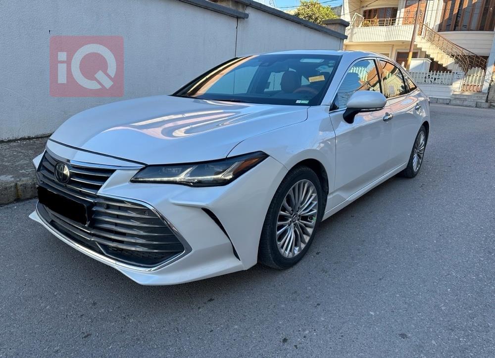 تويوتا أفالون